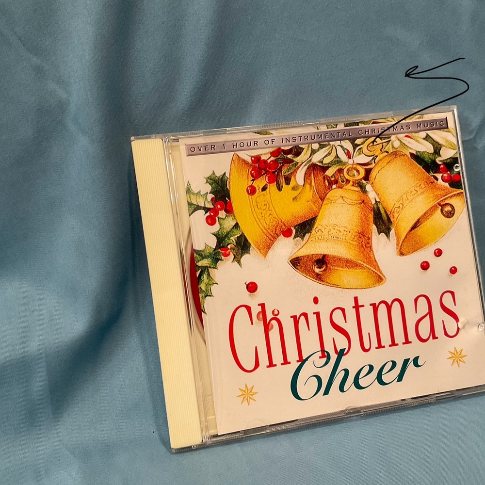 It comes with one CD with 23 songs